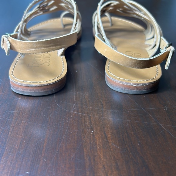 Franco Sarto Crisscross Leather Strappy Studded Flats Sandals Women size 6 - Picture 8 of 16